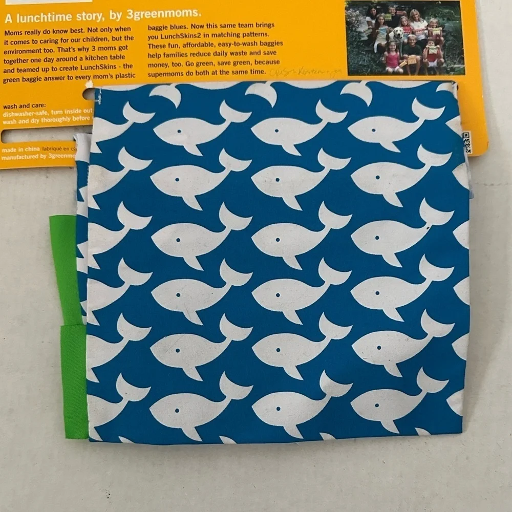 Blue Whale Reusable Snack Bags set of 2